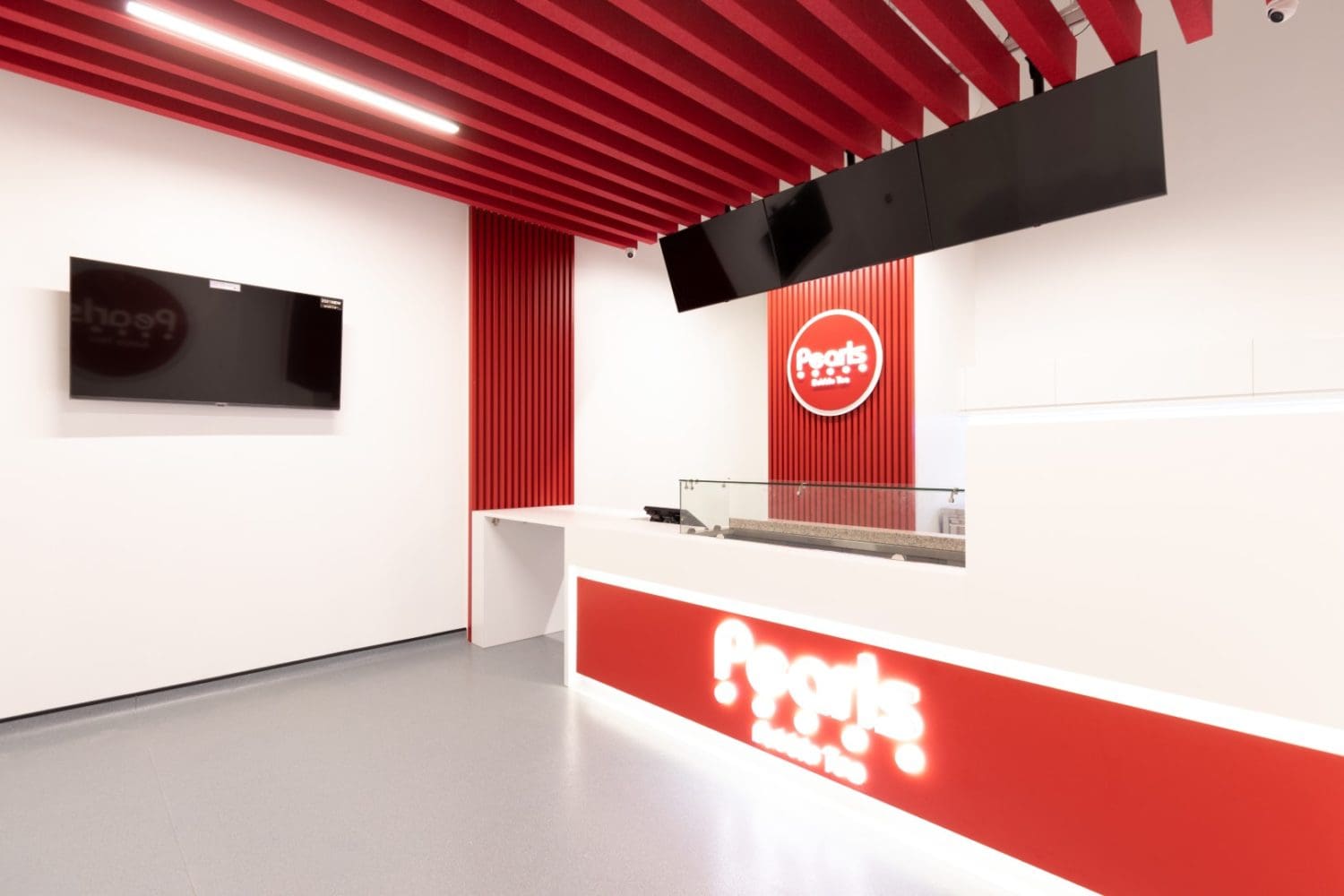 Retail interior design and fit out for Pearls Bubble Tea Sussex