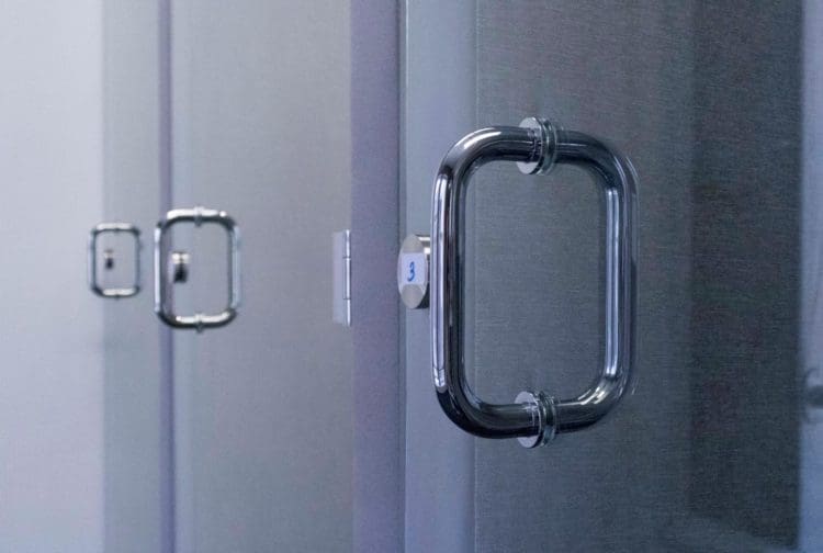 Acoustic office booth door handle