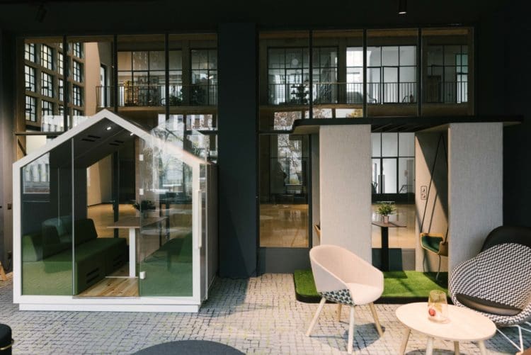 Deep work office zone for improved productivity