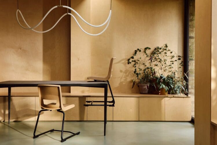 Postura Wood Mix sustainable seating solution for commercial interior design projects.