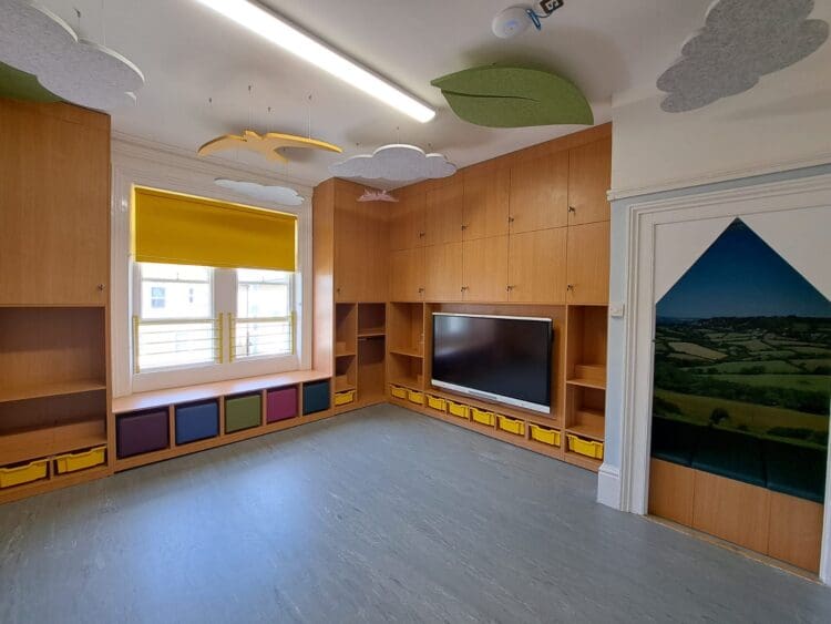 Kent school refurbishment project with bespoke teaching wall and storage.