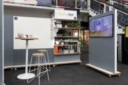 Mobile acoustic screens for felxible office design