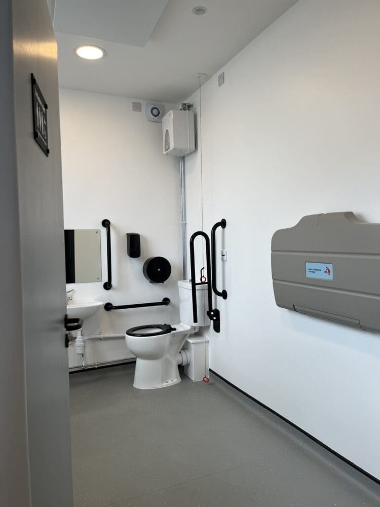 Part M compliant washroom in coffee shop fit out project